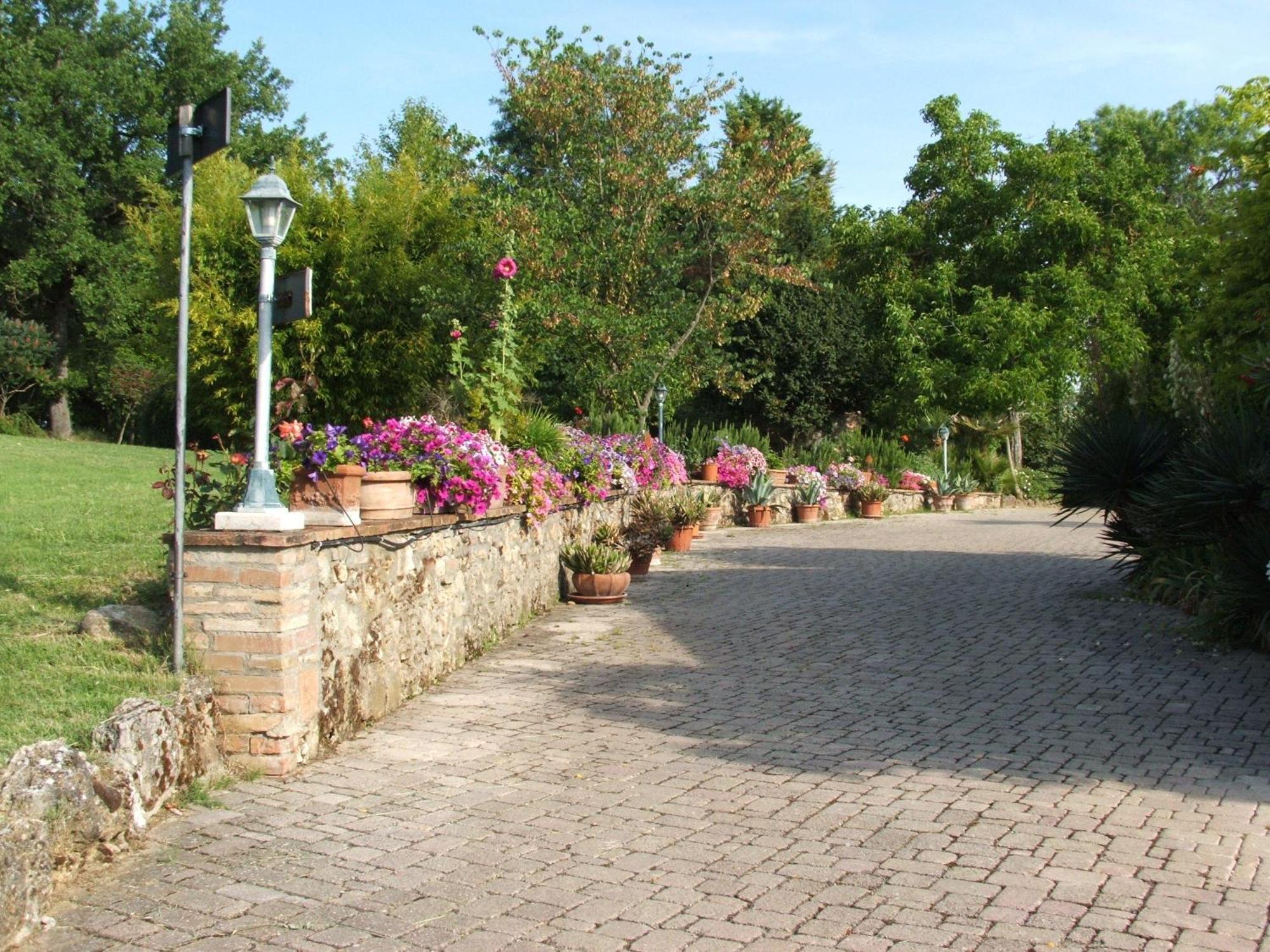 Hotel Il Pietreto Colle di Val d'Elsa Exterior foto